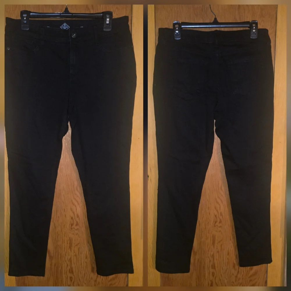New no tags St. Johns bay 10 petite black skinny jeans - Picture 1 of 7